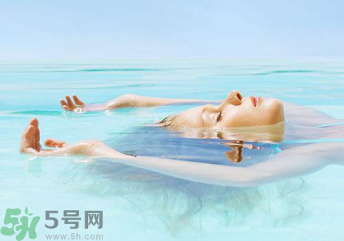 游泳會(huì)得紅眼病嗎？游泳會(huì)不會(huì)得紅眼??？