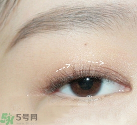 戴眼鏡怎么化妝？眼鏡妝怎么畫(huà)