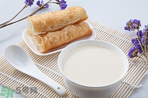 豆奶粉結(jié)塊還能喝嗎？豆奶粉分層還能喝嗎？