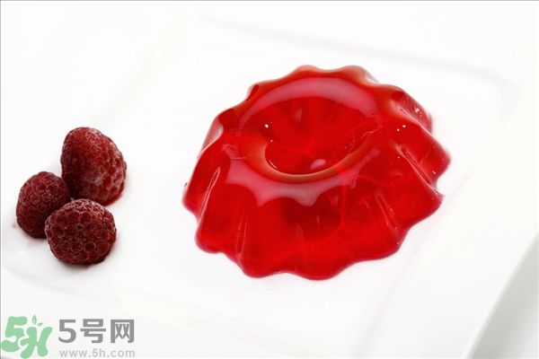 寶寶咳嗽能吃果凍嗎？寶寶多大可以吃果凍？