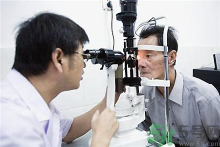 白內(nèi)障的護理措施是什么？白內(nèi)障的飲食護理有哪些？