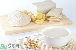 早上喝豆奶好嗎？晚上喝豆奶好嗎？