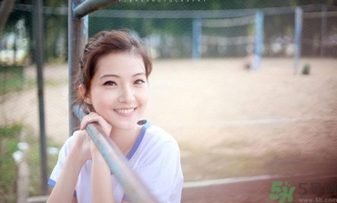 13歲女生平胸怎么辦？13歲女生平胸正常嗎？