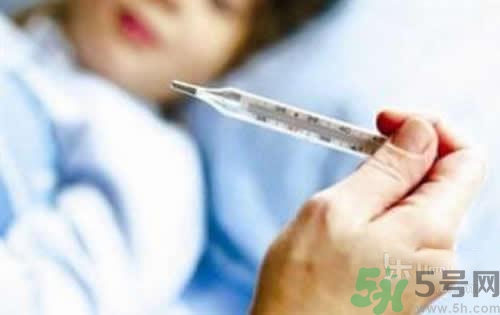 寶寶發(fā)燒多少度要吃退燒藥？寶寶發(fā)燒退燒藥多久吃一次？