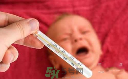寶寶發(fā)燒多久量一次體溫？寶寶發(fā)燒怎么量體溫？