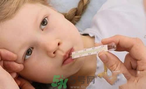 寶寶發(fā)燒多久量一次體溫？寶寶發(fā)燒怎么量體溫？
