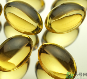 魚肝油可以補鈣嗎？魚肝油可以和鈣片一起吃嗎？
