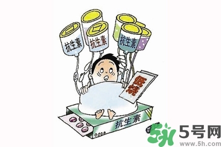 濫用抗生素會(huì)導(dǎo)致免疫力下降嗎？?濫用抗生素會(huì)出現(xiàn)什么癥狀？