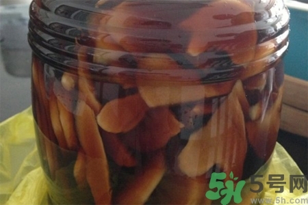 每天吃三片醋泡姜有什么好處？生姜泡醋的作用有哪些？