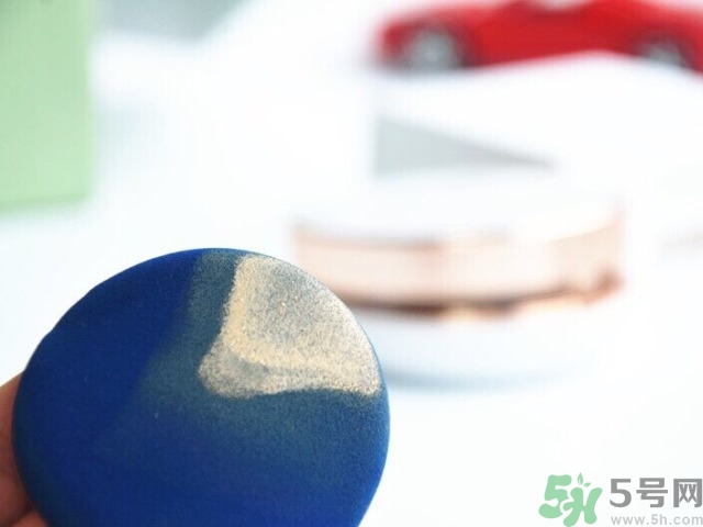 age20s粉底霜怎么用？愛(ài)紀(jì)二十粉底霜使用方法