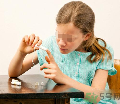用衛(wèi)生棉條可以游泳嗎？游泳后要更換衛(wèi)生棉條嗎？