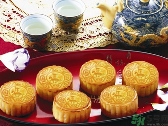 糖尿病人可以吃月餅嗎？糖尿病人吃月餅注意事項