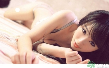 早晨洗冷水澡有什么好處？早晨洗冷水澡的壞處