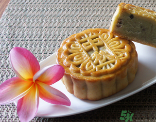 高血脂可以吃月餅嗎？高血脂吃什么食物好？