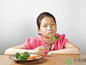 寶寶挑食不愛吃飯怎么辦？寶寶挑食怎么辦？