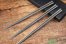 用不銹鋼筷子吃飯好不好？不銹鋼筷子有毒嗎？