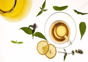 過(guò)期的茶葉有什么作用？隔夜的茶葉有什么作用？