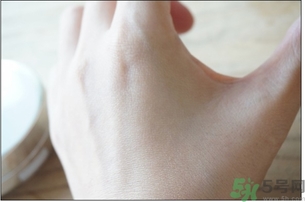 秀雅韓氣墊bb使用方法 秀雅韓秘策紫斷金屬氣墊粉底怎么用？