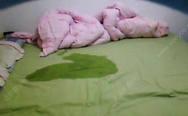 15歲男孩為什么會尿床？15歲男孩尿床怎么治療？