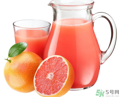 西柚怎么吃？西柚和什么榨汁好喝？