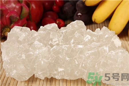 冰糖和白糖紅糖有什么區(qū)別？冰糖和普通糖有什么區(qū)別？