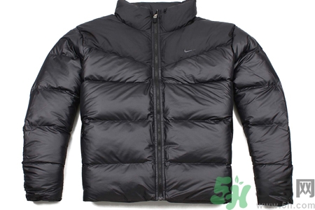 ?羽絨服可以用洗衣機(jī)洗嗎？羽絨服上油漬怎么洗？