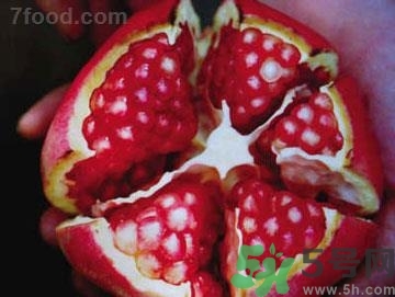 石榴里面發(fā)黑能不能吃？石榴發(fā)黑怎么辦？
