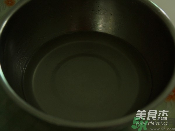 水晶月餅用的什么粉？水晶月餅的做法及配方