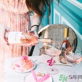 玫瑰紅酒軟糖哪里買？玫瑰紅酒小熊軟糖多少錢？