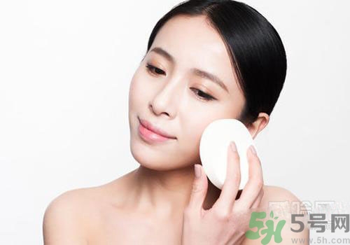 痘痘肌用什么護(hù)膚品好？痘痘肌護(hù)膚品推薦