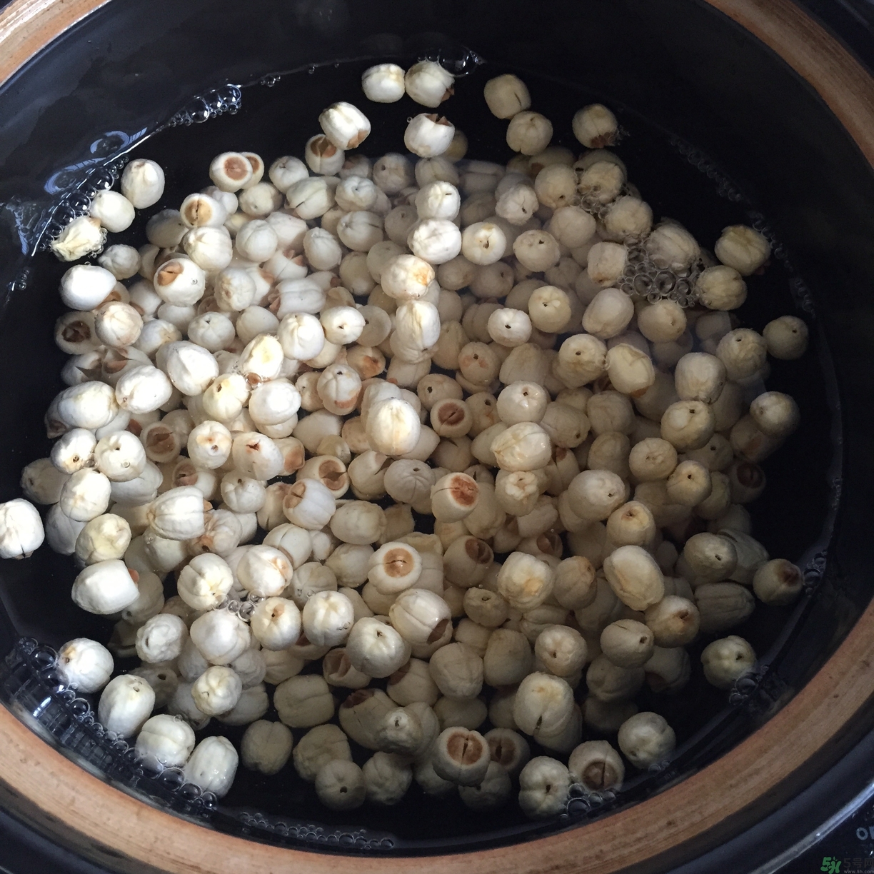 蓮蓉月餅的餡料是什么？蓮蓉月餅的餡料怎么做？