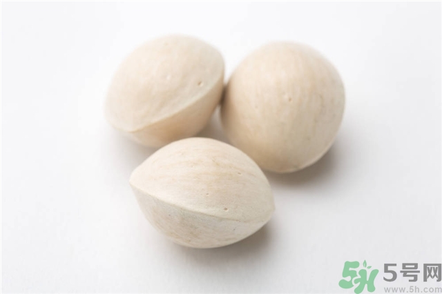 白果什么時候成熟？沒熟的白果能不能吃？