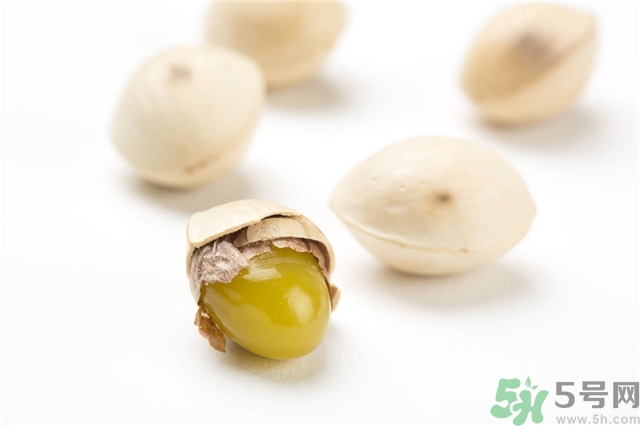 白果什么時候成熟？沒熟的白果能不能吃？