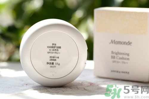 夢(mèng)妝光采裸透氣墊怎么樣？夢(mèng)妝桃花遮瑕氣墊bb好用嗎？
