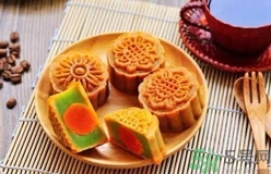 蛋黃月餅好吃嗎？蛋黃月餅?zāi)膫€牌子好吃？
