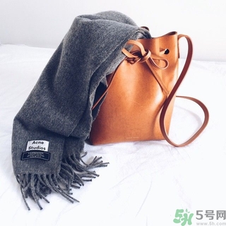 Mansur Gavriel水桶包價(jià)格多少錢(qián)？Mansur Gavriel水桶包尺寸大小