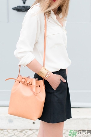Mansur Gavriel水桶包價(jià)格多少錢(qián)？Mansur Gavriel水桶包尺寸大小