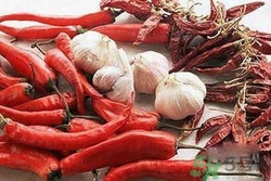 流鼻血不能吃什么食物？流鼻血吃什么好？