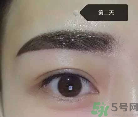 紋眉后多久恢復(fù)自然？紋眉多久能變得自得自然？