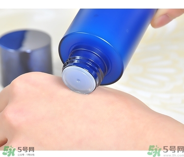 ahc水乳好用嗎？ahc水乳怎么樣？