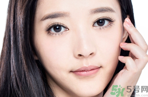 20歲的女生用什么護(hù)膚品比較好？20歲的女生適合用什么護(hù)膚品？