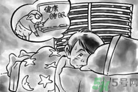 睡覺磨牙缺什么？睡覺磨牙暗示什么？