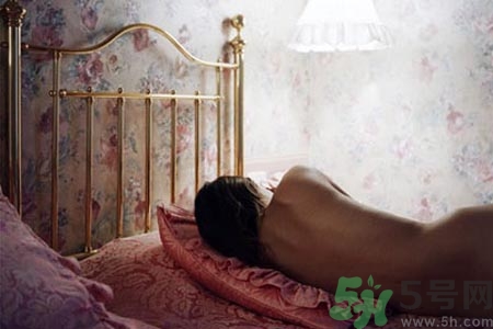 哪些女性不宜裸睡？女人裸睡的七大好處