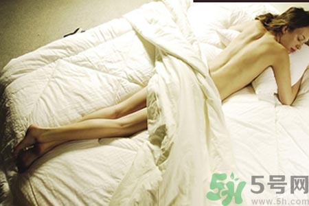 少女可以裸睡嗎？少女適合裸睡嗎？