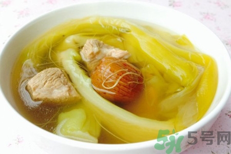 秋季吃什么滋陰潤肺？秋季女人養(yǎng)生滋陰潤肺湯譜