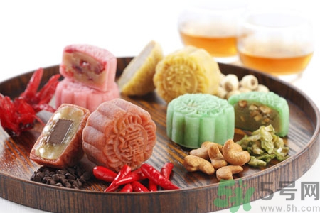 吃月餅可以和什么搭配？吃月餅搭配哪些食物最好？