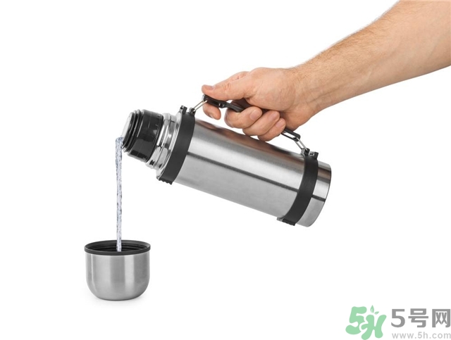 喝溫開(kāi)水可以減肥嗎？喝溫開(kāi)水有什么好處？