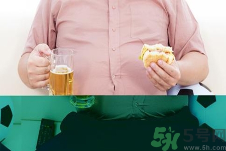 晚上不吃飯真的能減肥嗎？不吃晚飯的危害有哪些？