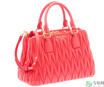 miumiu是哪個(gè)國(guó)家的牌子？miumiu是prada旗下的嗎？