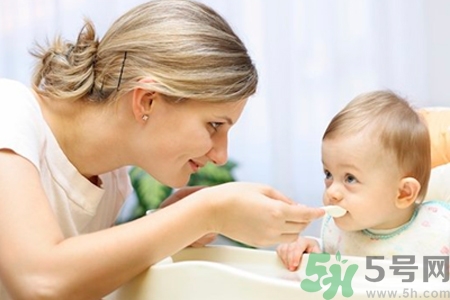 新生兒需要補鈣嗎？新生兒如何補鈣？